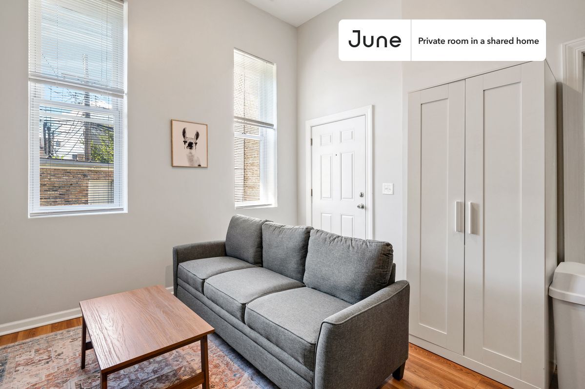 Building Photo - Room in Shared 4 bed/2 bath home