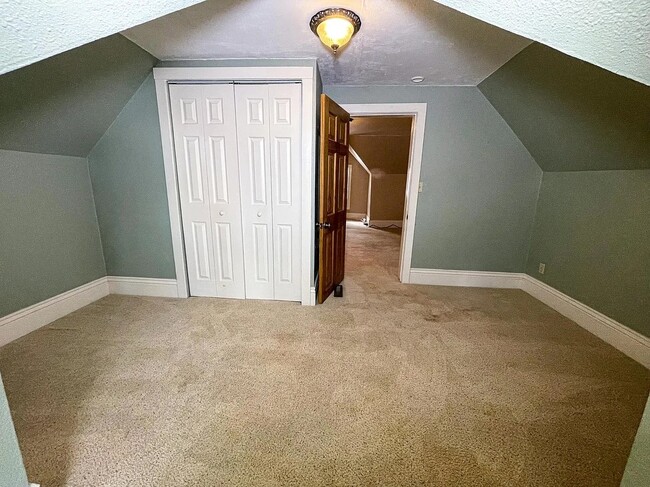 Building Photo - Charming home in the heart of Old Colorado...