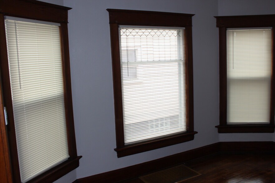 Dining Room 2 - 1516 Thurston Ave