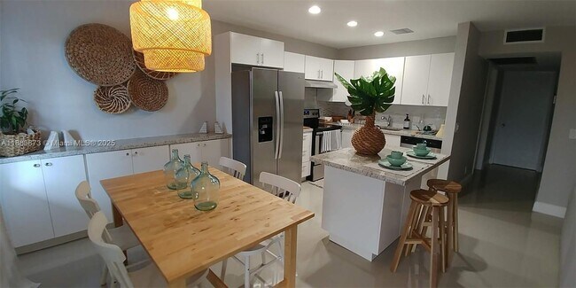 Primary Photo - 1401 SW 134th Way