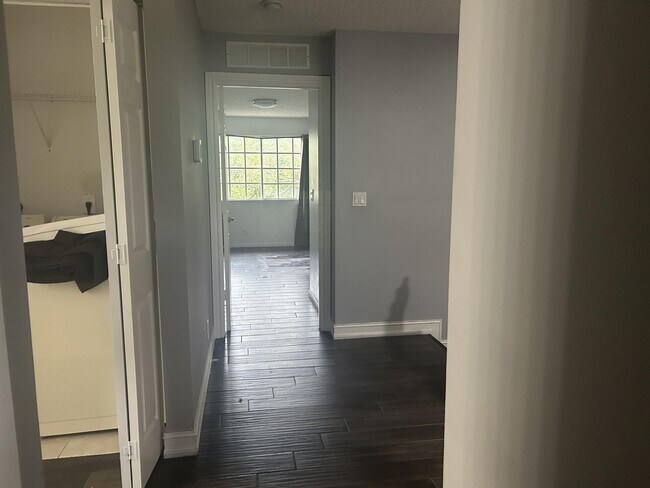 Building Photo - 1239 Imperial Lake Rd