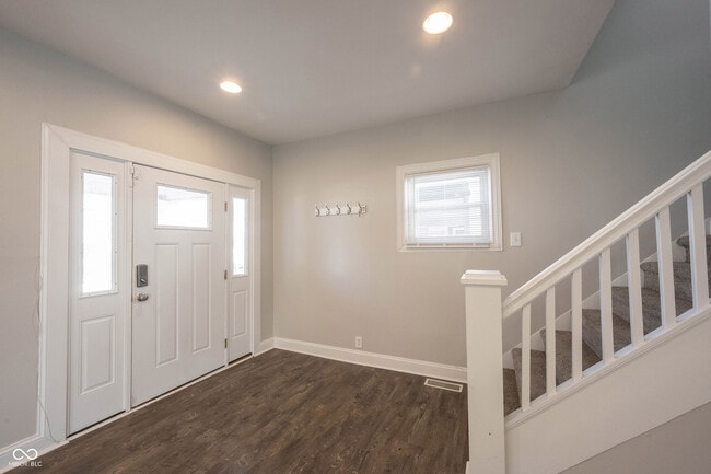 Building Photo - 3117 N Park Ave