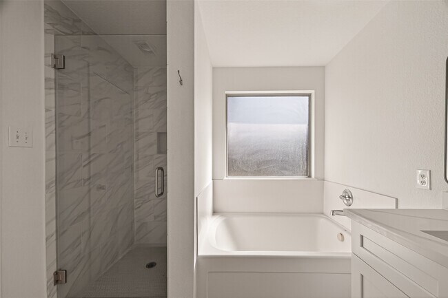 Building Photo - 4719 Silver Spruce Ln