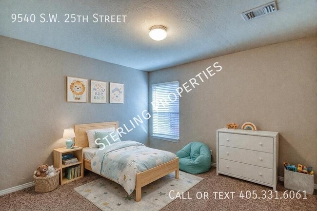 Building Photo - 9540 SW 25th St