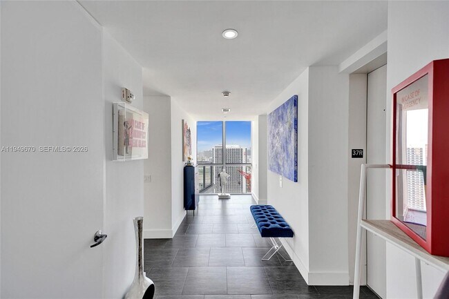 Building Photo - 1100 Biscayne Blvd