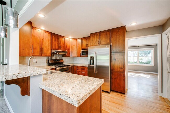 Building Photo - Adorable Corner Lot Home in North End