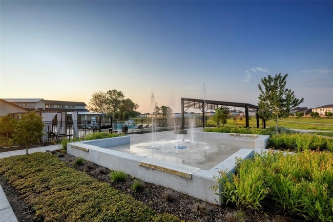Building Photo - 10022 Cloud Mist Dr