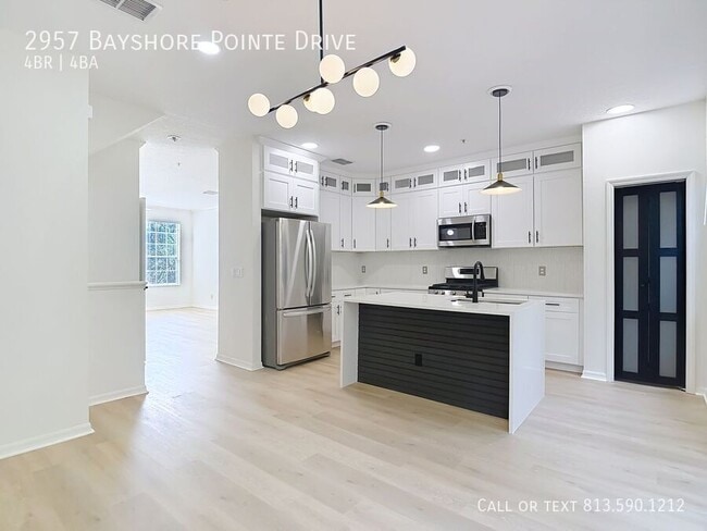 Building Photo - 2957 Bayshore Pointe Dr