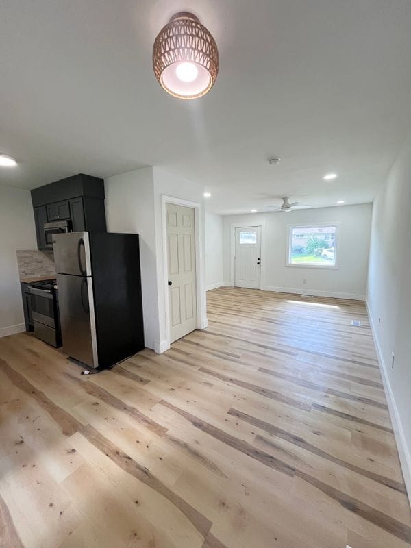 Building Photo - 3741 Elmwood Ave