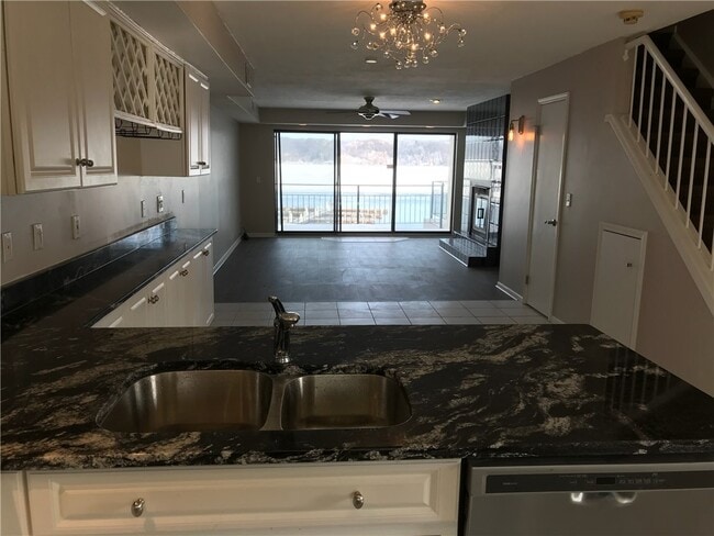 Building Photo - 265 Bay Village Dr