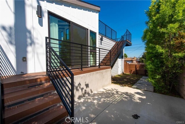 Building Photo - 7900 Naylor Ave