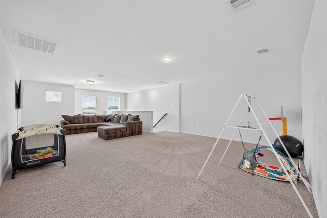 Building Photo - 21624 Elmheart Dr