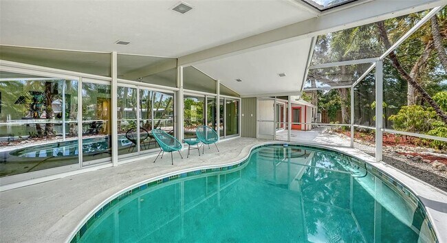 Building Photo - 4830 Higel Ave