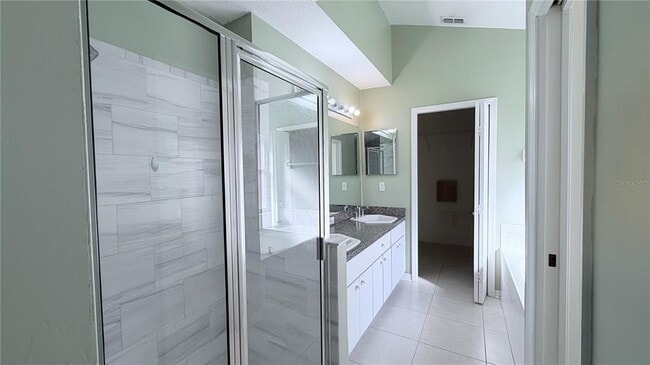 Building Photo - 10216 Oasis Palm Dr