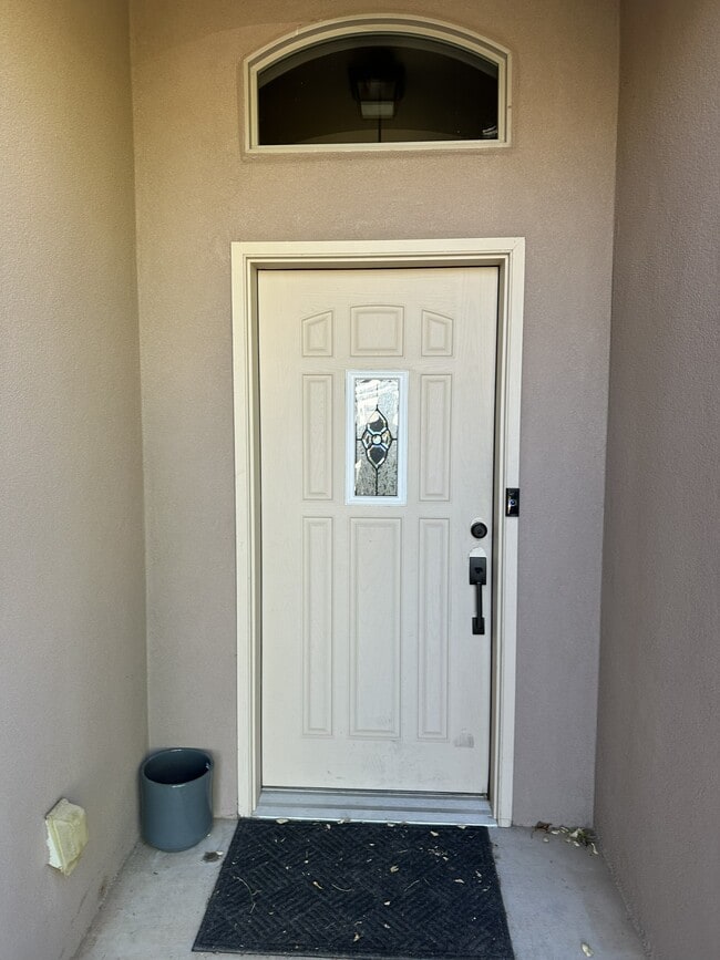 Building Photo - 7470 Sierra Linda Ct