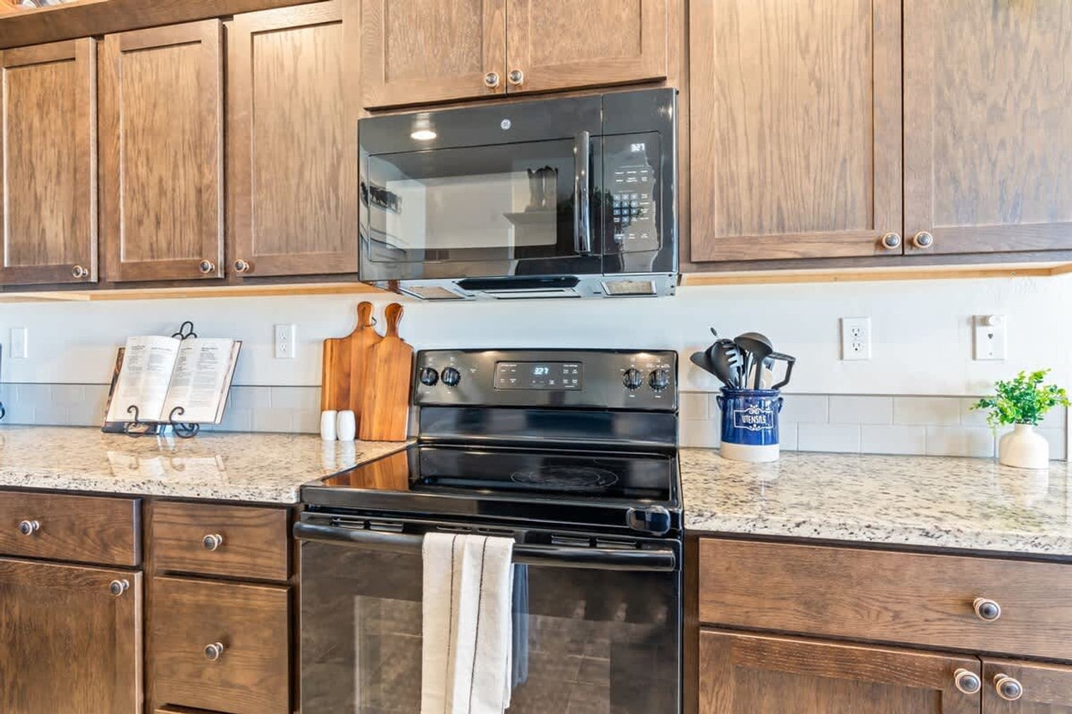 Building Photo - 3905 Winged Dove St