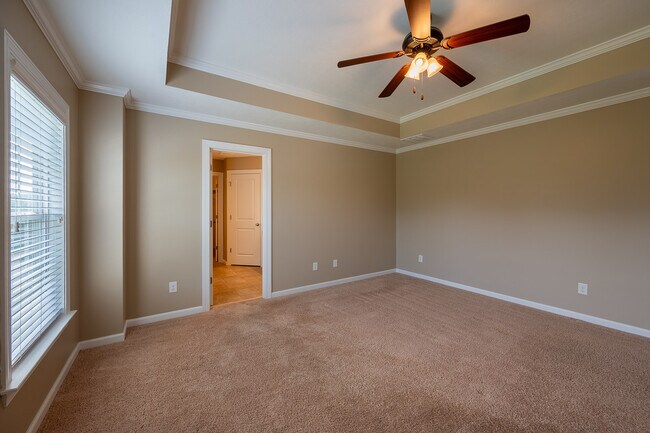 Building Photo - 536 Bunchgrass St