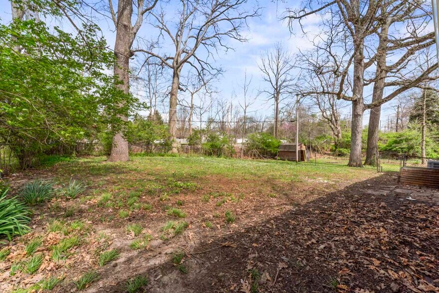 Building Photo - 4308 W Burton Dr