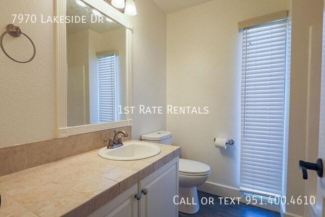 Building Photo - 7970 Lakeside Dr