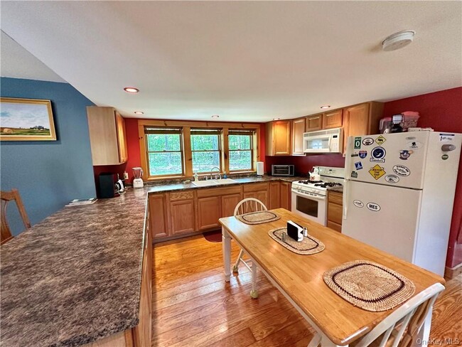 Building Photo - 29 Dymond Rd