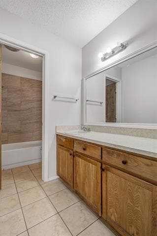 Building Photo - 808 Windcrest Dr
