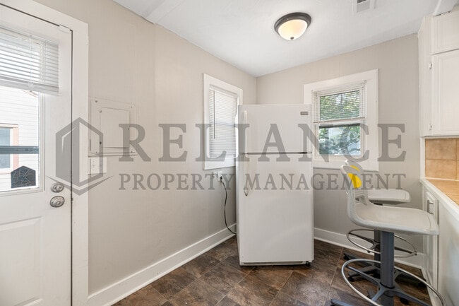 Building Photo - 1532 S Edwards St