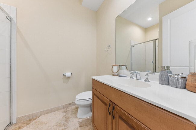 Building Photo - 41 Via Floresta Dr