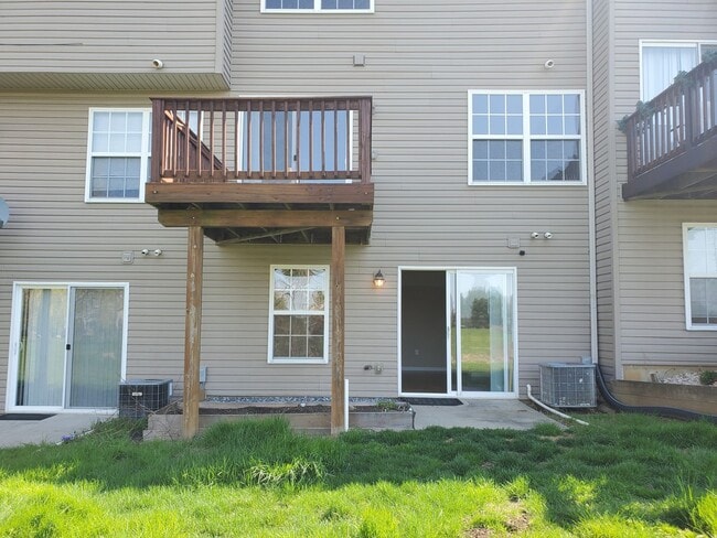 Building Photo - Beautiful 3 Bedroom, 2.5 Bath in Millersville