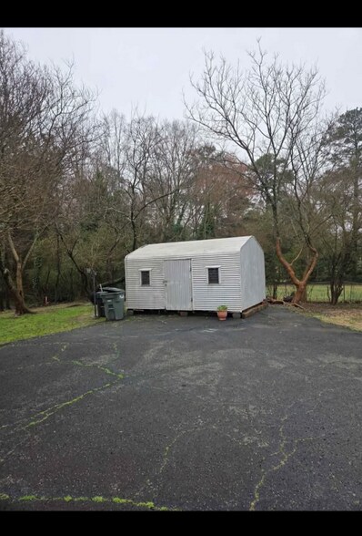 Building Photo - 1501 Griffith Rd