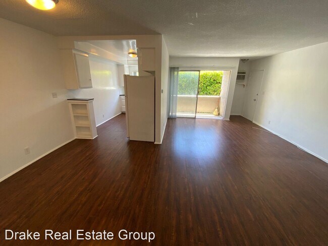 Building Photo - 915 N Spaulding Ave