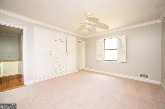 Building Photo - 1784 Halbro Dr