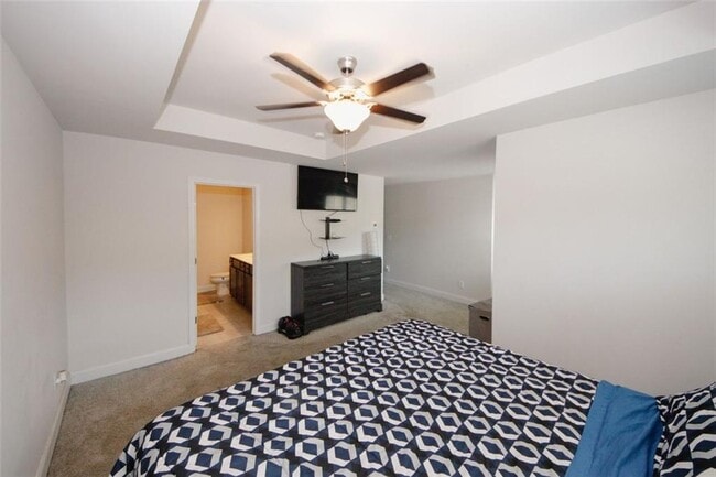 Building Photo - 10162 Benton Woods Dr