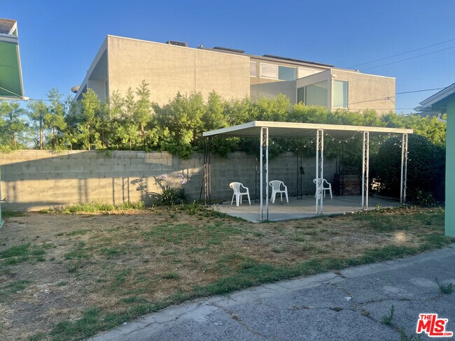 Building Photo - 4316 Perlita Ave