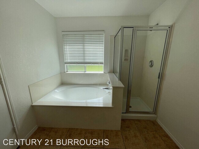 Building Photo - 3 br, 2 bath House - 13138 Aurora Crest