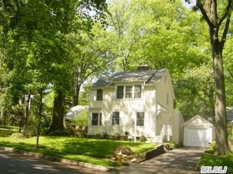 Primary Photo - 32 Windsor Rd