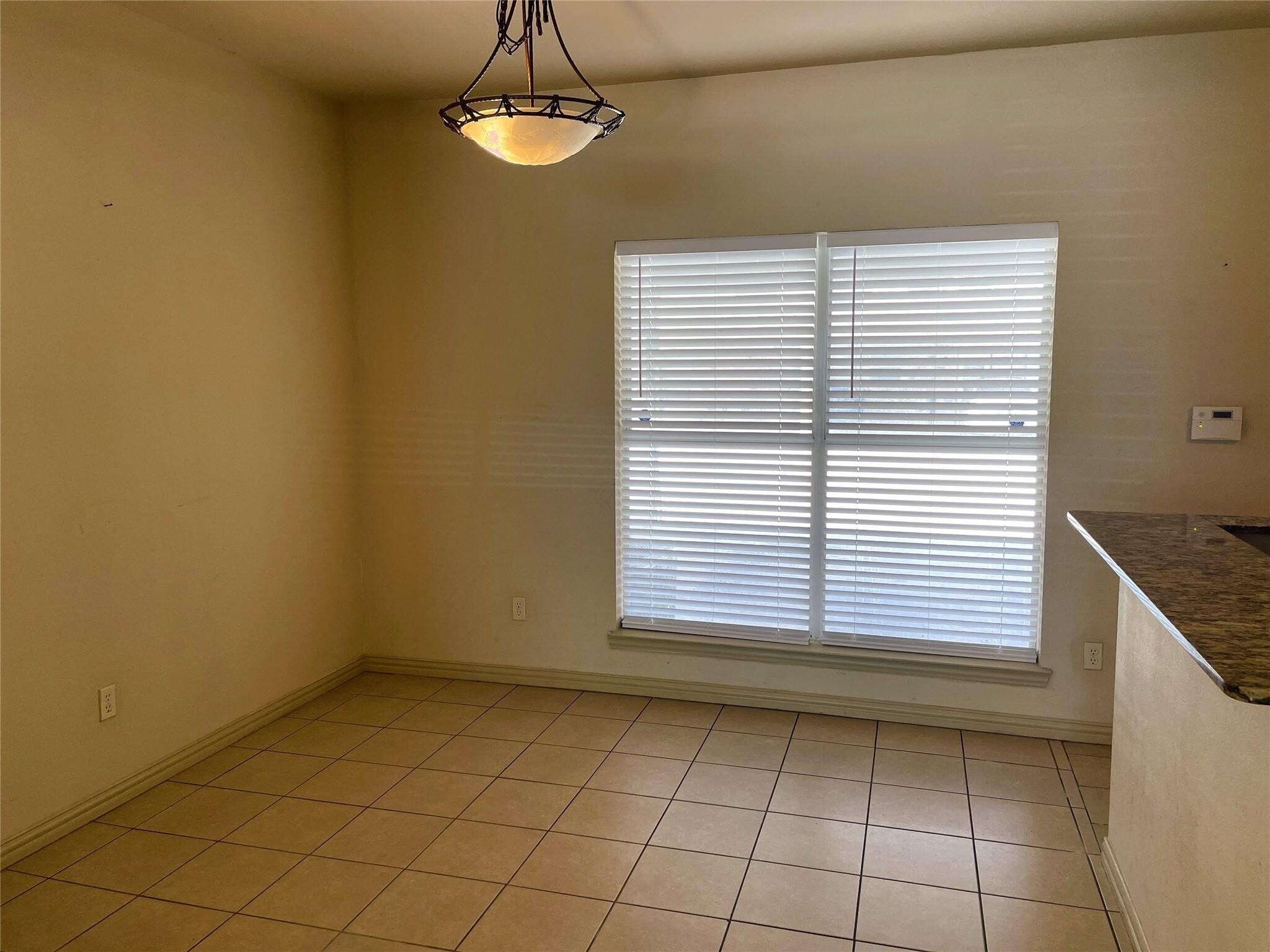 Building Photo - 2320 Calendar Ct