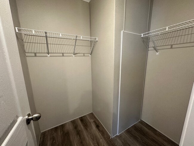 Building Photo - 555 Delaware