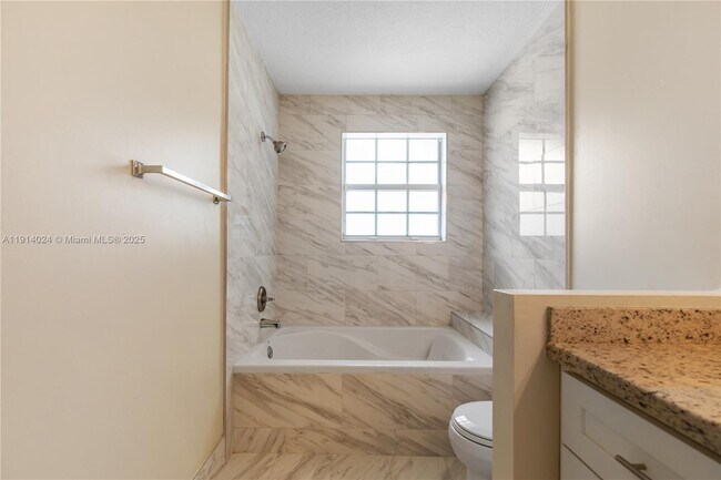 Building Photo - 4005 NW 91st Terrace