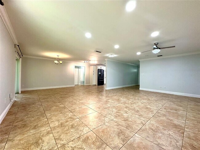 Building Photo - 10005 Granite Ln