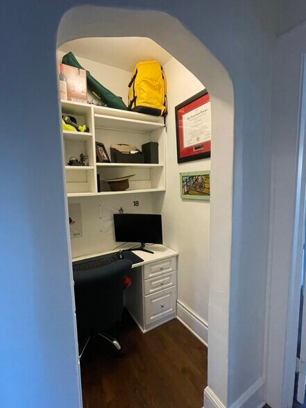 Building Photo - 1071 N Highland Ave NE