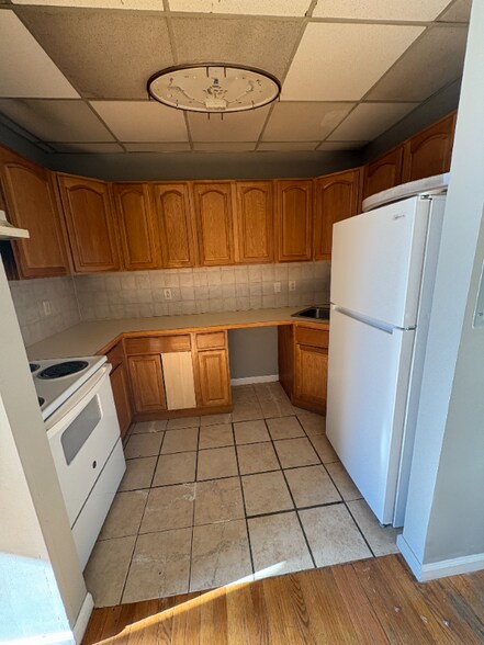 Building Photo - 16 Franklin St