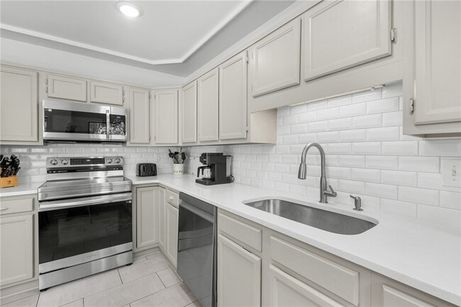 Building Photo - 115 Harbor Lights Dr