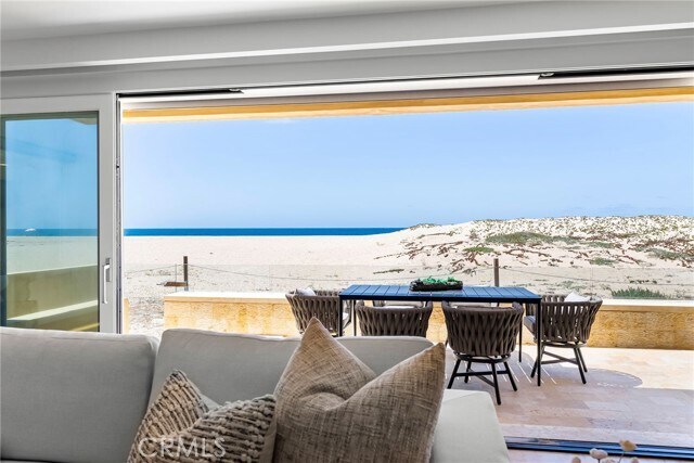 Building Photo - 1554 E Oceanfront