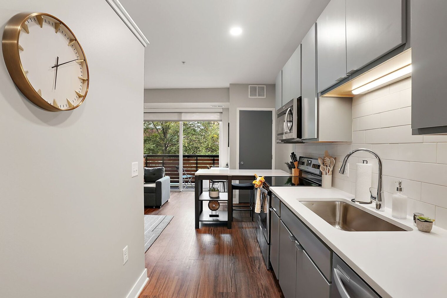 Building Photo - 1410 Nicollet Ave