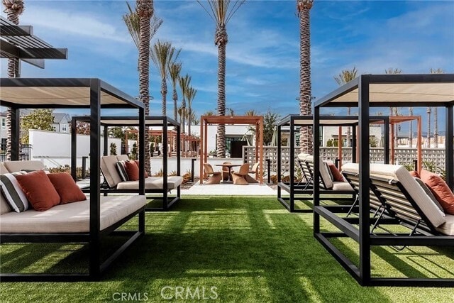 Building Photo - 101 Chapman