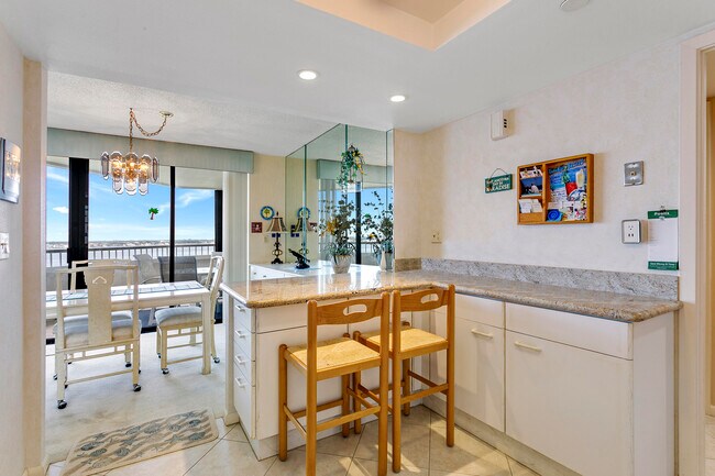 Building Photo - 5070 N Ocean Dr