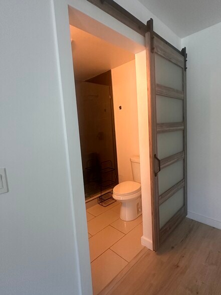 Building Photo - 10709 Wheelock Cir