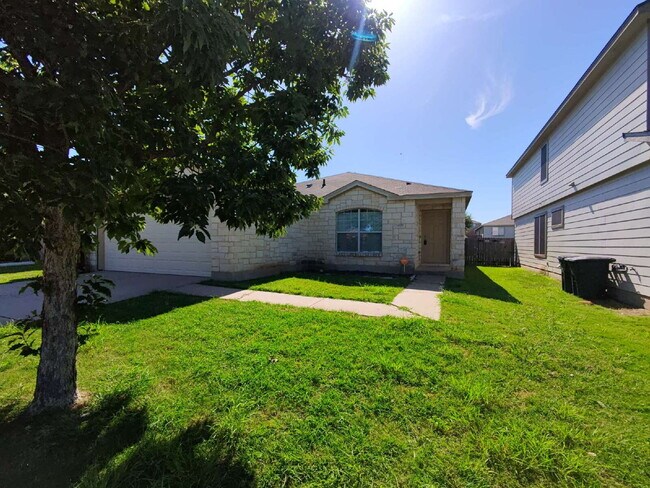 Building Photo - 6204 Griffith Loop