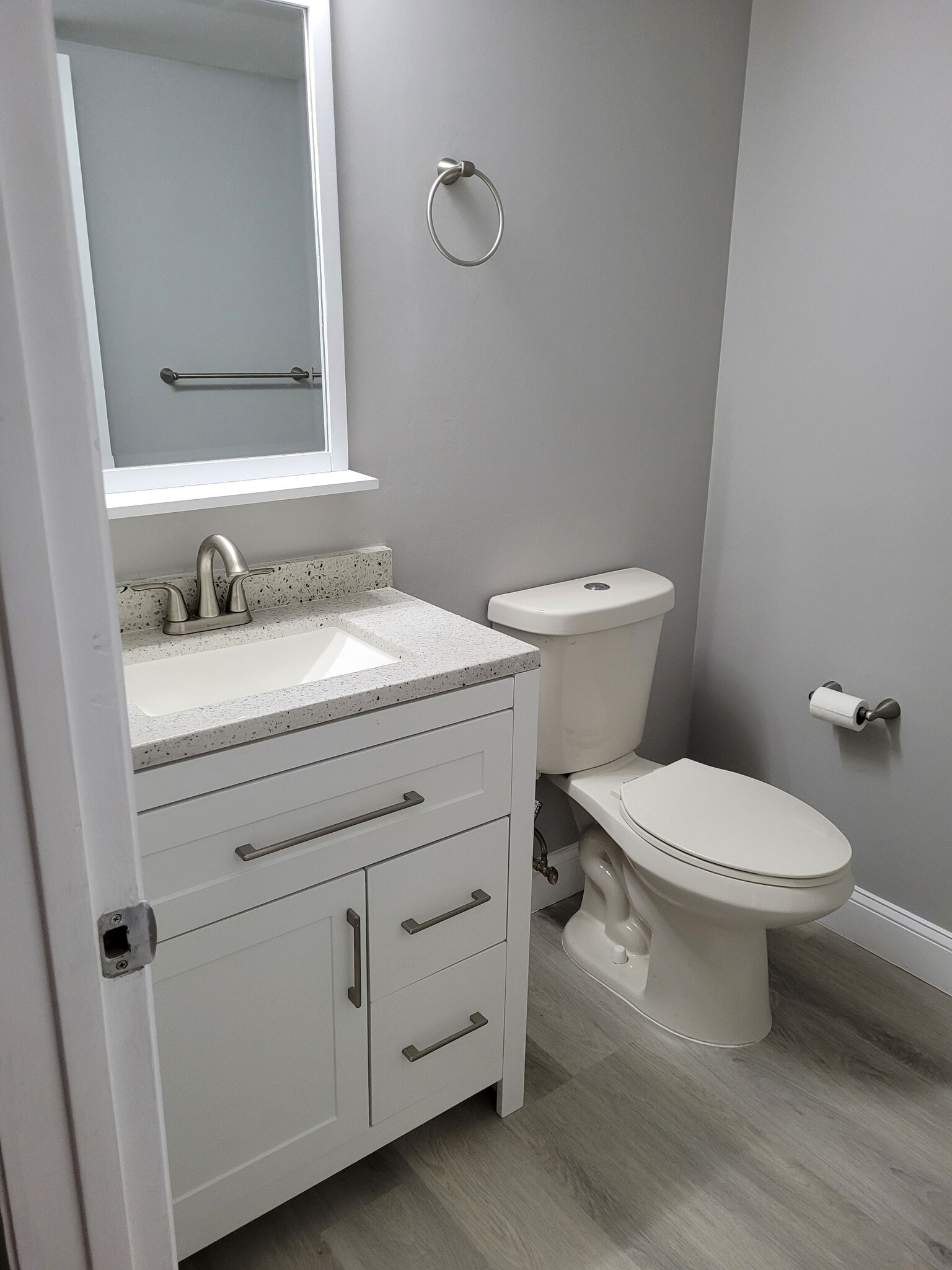 Building Photo - 4770 Fountains Dr S