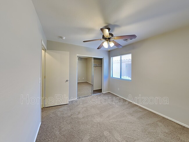 Building Photo - 7307 S Sunrise Way